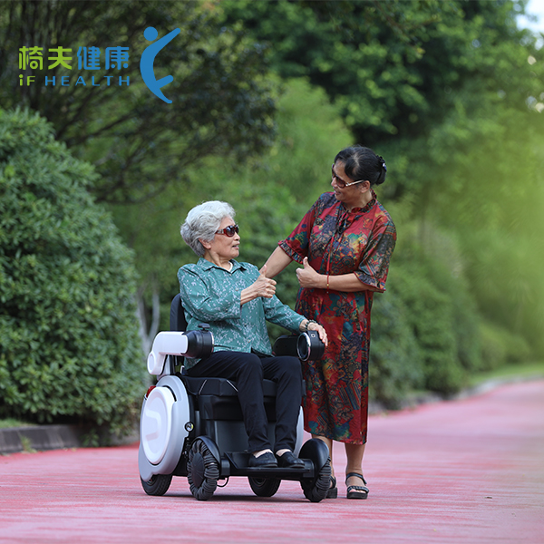 Por que a cadeira de rodas elétrica inteligente é a ferramenta de mobilidade mais segura para os idosos?